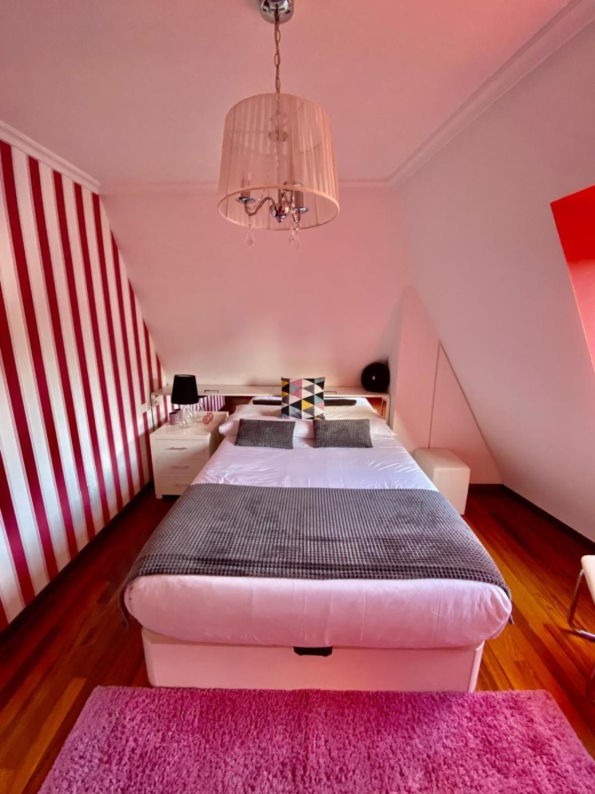 Appartamento Atico Deluxe San Ciprian Esterno foto