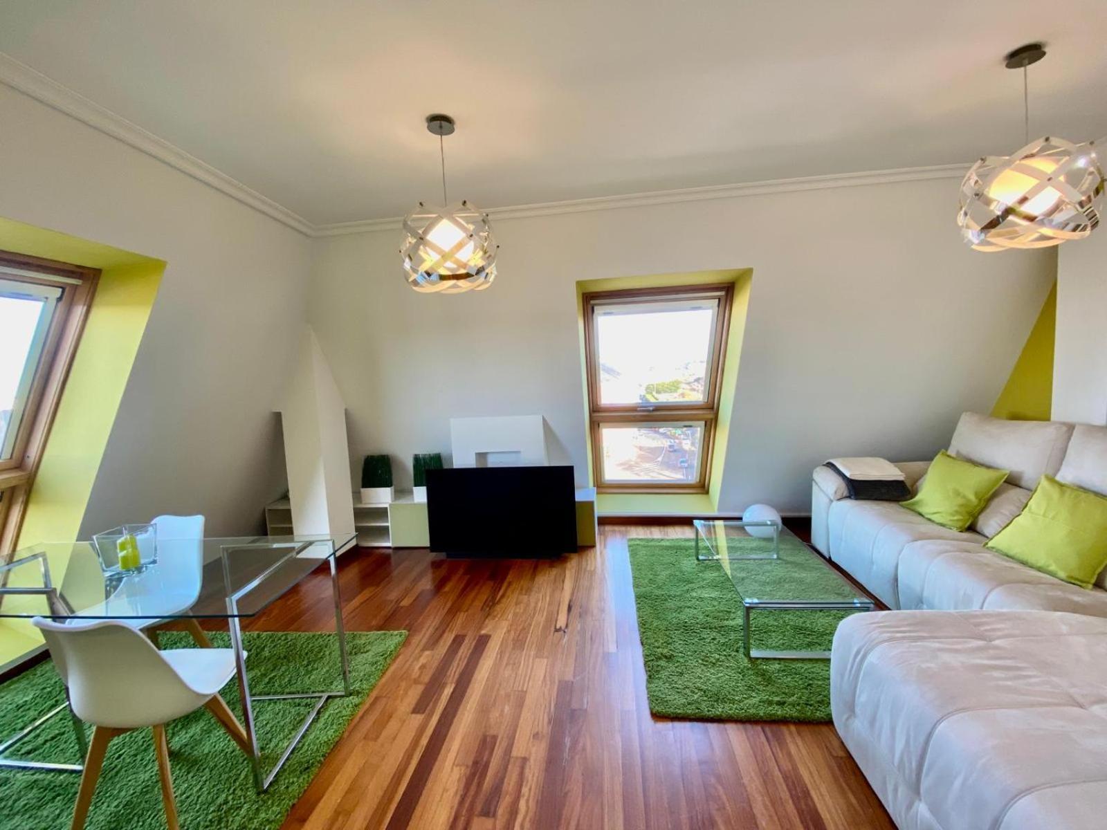 Appartamento Atico Deluxe San Ciprian Esterno foto